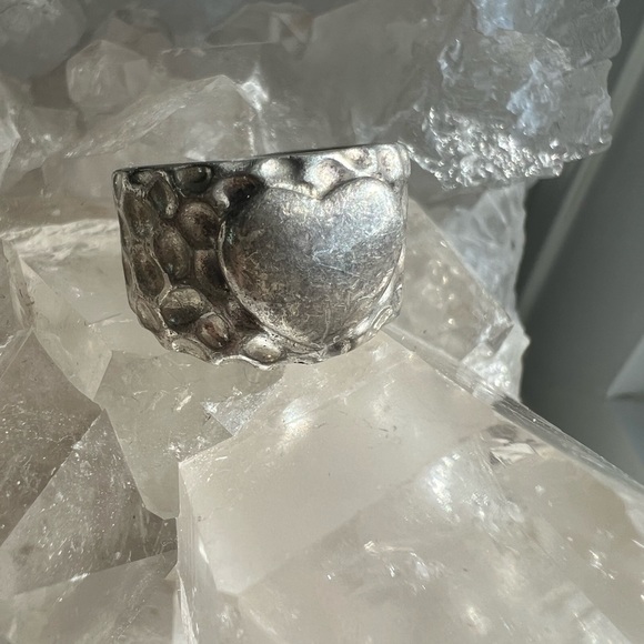 Size 8 silver wide band ring . - Picture 5 of 9